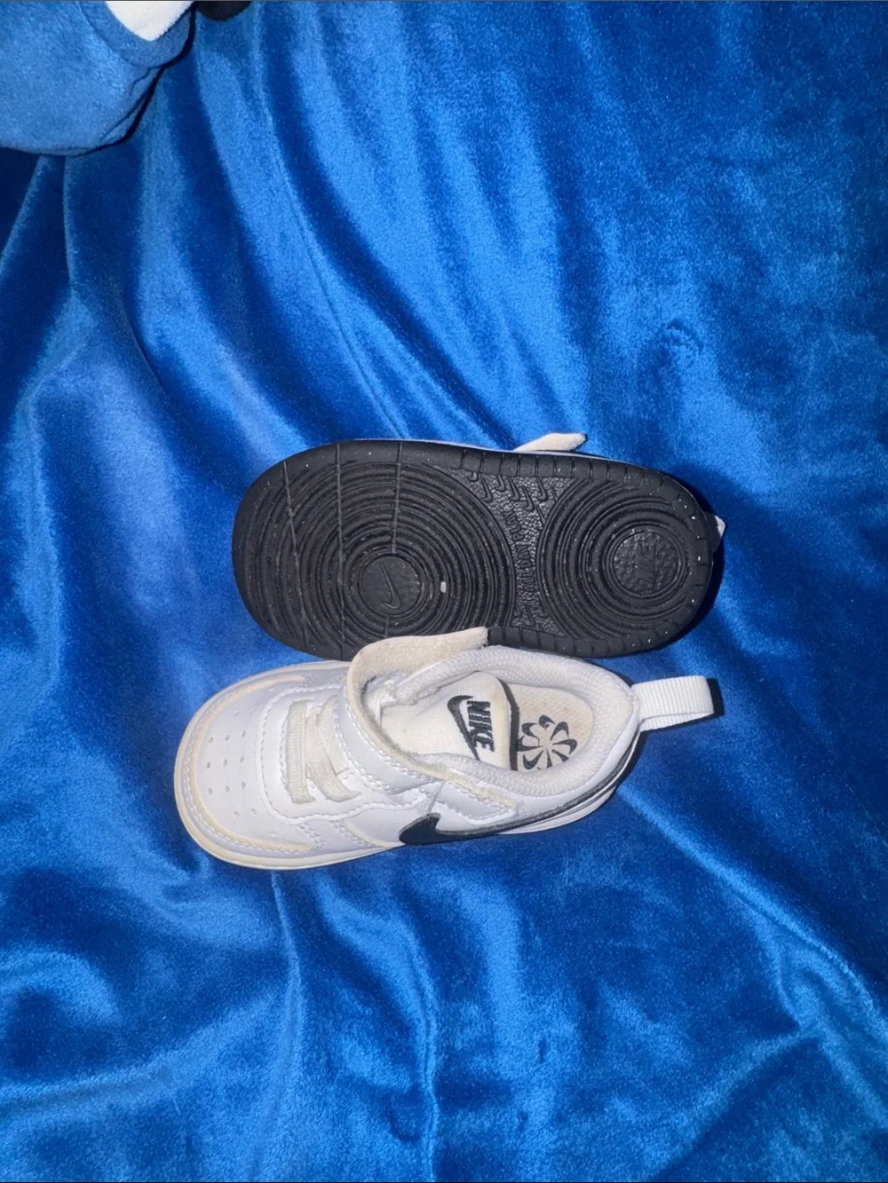 Nike Kids White Sneakers with Black Swoosh